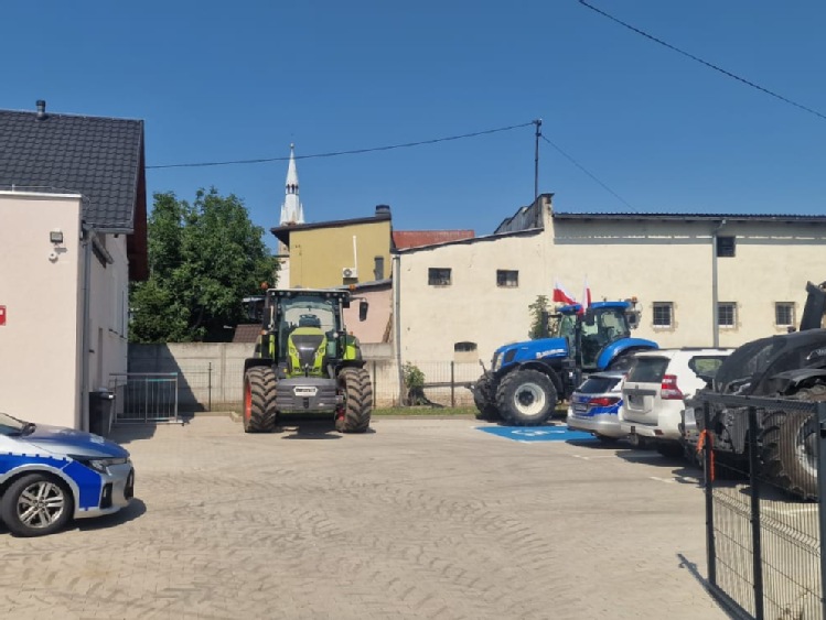 Skandaliczne represje wobec rolników! 15 sierpnia Opolszczyzna zamiast świętować – przesłuchania jak za PRL
